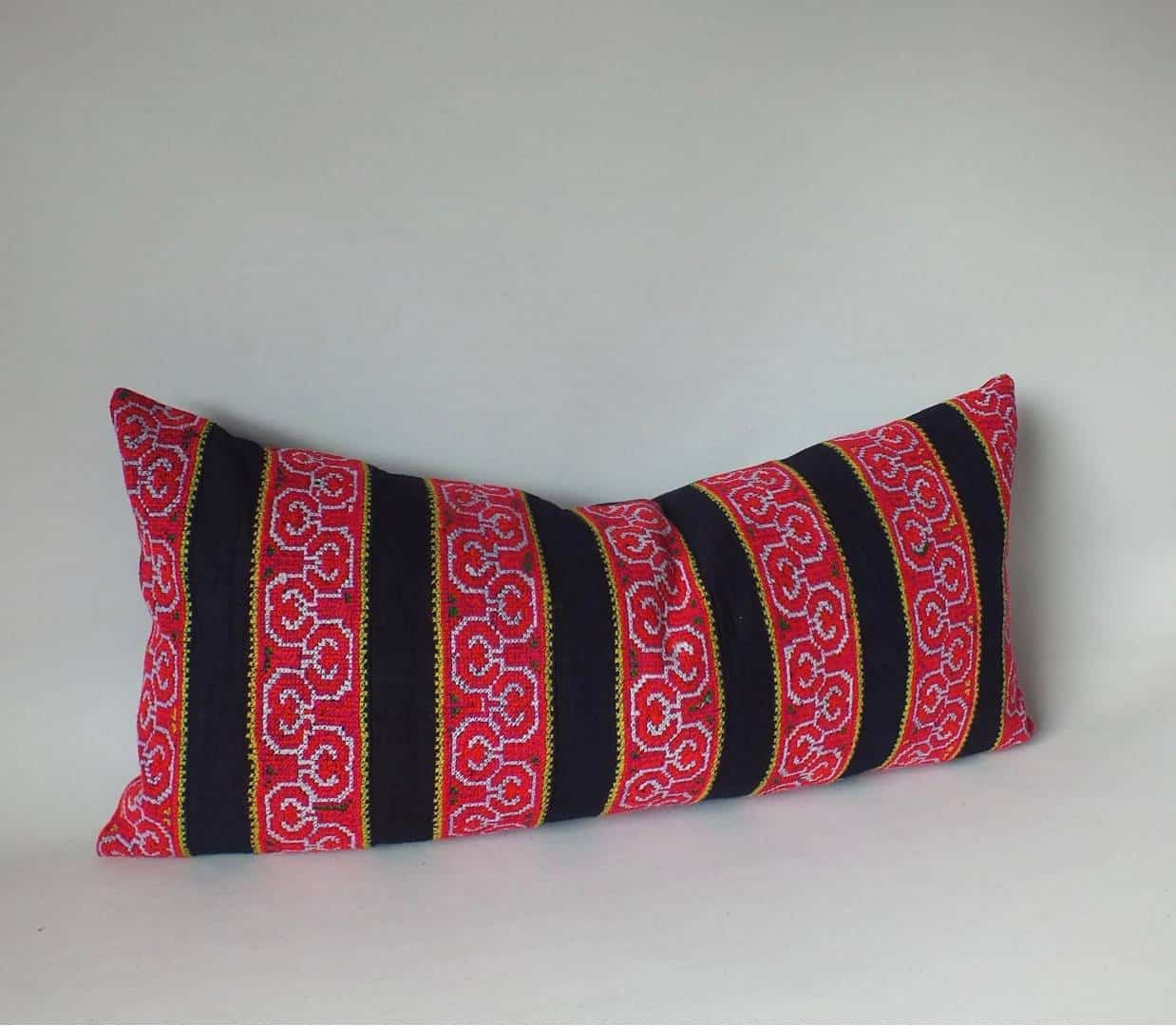 Home goods sofa discount pillows