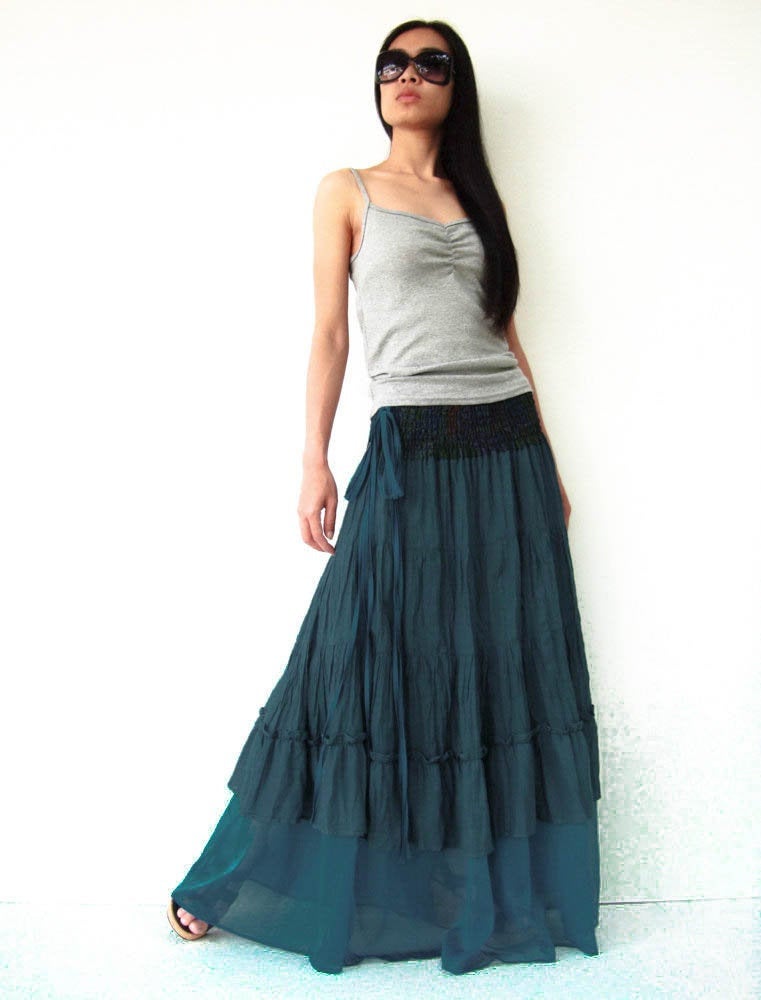 Long on sale peasant skirt