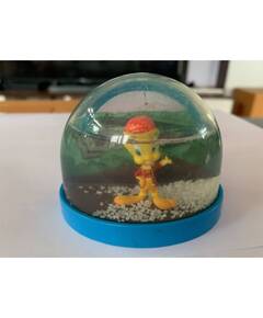 Looney Tunes Tweety snowball in Indonesia  Atlas Edition-