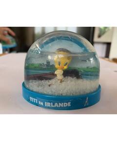 Looney Tunes Tweety snowball in Ireland  Atlas Edition-