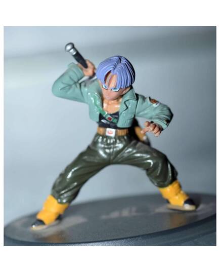 Dragon Ball 05  Trunks-