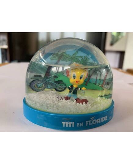 Looney Tunes Tweety snowball in Florida  Atlas Edition-